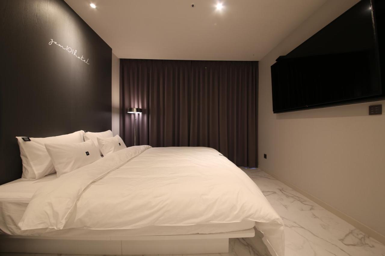 Zam101 Hotel Gimhae Exterior photo