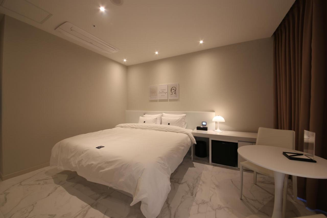 Zam101 Hotel Gimhae Exterior photo